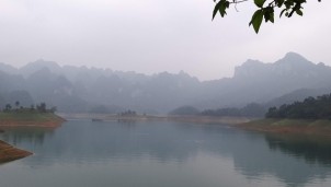 Không gian đa chiều về mùa thu trong thơ của Ngọc Lê Ninh Không gian đa chiều về mùa thu trong thơ của Ngọc Lê Ninh