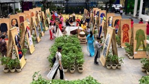 Triển lãm "Áo dài trên con đường di sản" Triển lãm "Áo dài trên con đường di sản"
