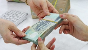 Chuyên gia tài chính cảnh báo rủi ro vay vốn rẻ trong mùa dịch Chuyên gia tài chính cảnh báo rủi ro vay vốn rẻ trong mùa dịch