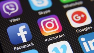 Có cần sử dụng mạng xã hội trong Quan hệ Nhà đầu tư (IR)?