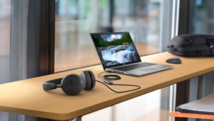 Dell ra mắt loạt tai nghe tích hợp AI đầu tiên