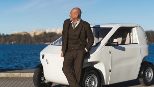 Độc, lạ ô tô điện có thể gập phẳng