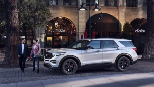 Ford Explorer 2020 thế hệ mới đầu tiên cập cảng Việt Nam, bản Platinum “full option“ Ford Explorer 2020 thế hệ mới đầu tiên cập cảng Việt Nam, bản Platinum “full option“