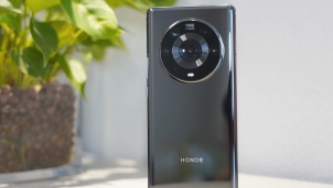 Honor Magic 3 series 5G: Màn hình OLED 1 tỷ màu, chip Snapdragon 888+ tương tự MI MIX 4 Honor Magic 3 series 5G: Màn hình OLED 1 tỷ màu, chip Snapdragon 888+ tương tự MI MIX 4
