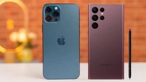 iPhone 12 Pro Max và Galaxy S22 Ultra vẫn đắt hàng