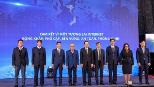 Kỷ niệm 25 năm khai trương dịch vụ Internet Việt Nam và năm thứ 11 sự kiện Internet Day