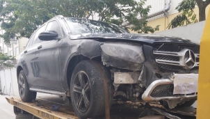 Mercedes-Benz Việt Nam phủ nhận xe GLC 200 cháy tại Hà Nội là do lỗi kỹ thuật Mercedes-Benz Việt Nam phủ nhận xe GLC 200 cháy tại Hà Nội là do lỗi kỹ thuật