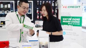 Siết mạnh cho vay tiền mặt tiêu dùng, FE Credit bị ảnh hưởng mạnh ra sao? Siết mạnh cho vay tiền mặt tiêu dùng, FE Credit bị ảnh hưởng mạnh ra sao?