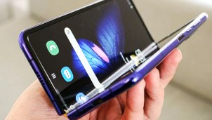 Siêu phẩm Galaxy Fold giá 50 triệu đồng mới ra đã cháy hàng, Samsung cho đặt trước Galaxy Fold lần thứ ba Siêu phẩm Galaxy Fold giá 50 triệu đồng mới ra đã cháy hàng, Samsung cho đặt trước Galaxy Fold lần thứ ba