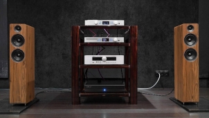 Sở hữu loa Acoustic Energy chỉ 1/2 giá tại Nguyễn Audio