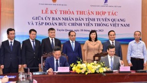 Tập đoàn VNPT ký kết hợp tác chuyển đổi số với UBND tỉnh Tuyên Quang