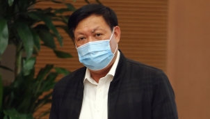Việt Nam tiến tới tiêm miễn phí vắc xin Covid-19 cho người dân Việt Nam tiến tới tiêm miễn phí vắc xin Covid-19 cho người dân