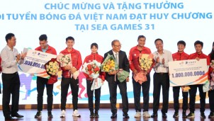 VNPT thưởng 'nóng' 2 tỷ đồng cho đội tuyển bóng đá nữ và U23 Việt Nam