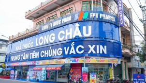 2 người phải cấp cứu sau khi tiêm vaccine tại Trung tâm tiêm chủng Long Châu