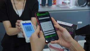 Kinh tế phục hồi ấn tượng, thanh toán không tiền mặt tăng gần 60% so với cùng kỳ