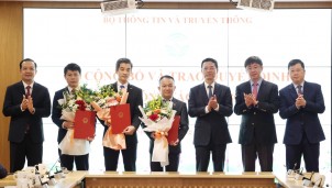 Làm công tác cán bộ thì việc chính cũng là đi tìm người tài