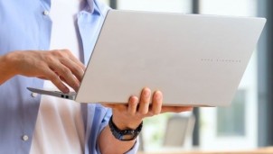 Trên tay Vivobook S 15 (S5507): mẫu laptop đạt chuẩn Copilot+ PC đầu tiên của ASUS