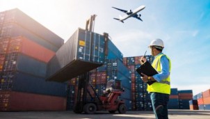 Trong 9 tháng đầu năm 2023, Việt Nam đã xuất siêu với số lượng hàng hóa trị giá 21.68 tỷ USD