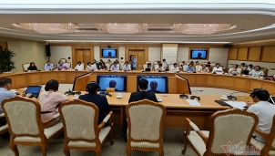 Y tế phối hợp công nghệ là chìa khóa để Việt Nam vượt qua đại dịch Y tế phối hợp công nghệ là chìa khóa để Việt Nam vượt qua đại dịch