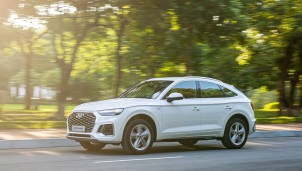 Audi Q5 tiếp tục bị lỗi miếng bảo vệ hộp điều khiển thông tin Audi Q5 tiếp tục bị lỗi miếng bảo vệ hộp điều khiển thông tin