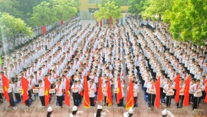 Năm học 2021-2022: Tựu trường, khai giảng và dạy học online ngay từ đầu Năm học 2021-2022: Tựu trường, khai giảng và dạy học online ngay từ đầu