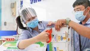 Vinamilk có doanh thu lần đầu tiên vượt mức 16 ngàn tỷ đồng trong một quý Vinamilk có doanh thu lần đầu tiên vượt mức 16 ngàn tỷ đồng trong một quý