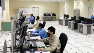 Trong 4 tháng EVN huy động 9,5 tỉ kWh điện năng lượng tái tạo, tăng 156,9% so với cùng kỳ năm 2020 Trong 4 tháng EVN huy động 9,5 tỉ kWh điện năng lượng tái tạo, tăng 156,9% so với cùng kỳ năm 2020