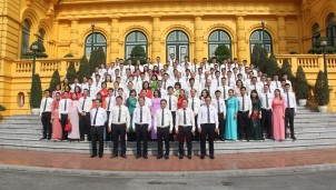 EVNICT chú trọng công tác xây dựng Đảng: Gốc rễ của thành công EVNICT chú trọng công tác xây dựng Đảng: Gốc rễ của thành công