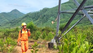 Đảm bảo truyền tải điện an toàn, liên tục, ổn định khu vực tỉnh Bình Định mùa nắng nóng Đảm bảo truyền tải điện an toàn, liên tục, ổn định khu vực tỉnh Bình Định mùa nắng nóng