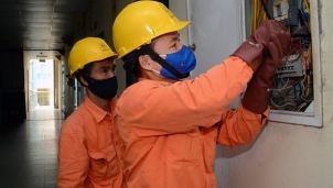 Lần đầu giảm giá điện: EVN đã thể hiện là doanh nghiệp có trách nhiệm với xã hội Lần đầu giảm giá điện: EVN đã thể hiện là doanh nghiệp có trách nhiệm với xã hội