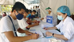 Thủ tướng yêu cầu khai báo y tế bắt buộc với người làm trong khu công nghiệp Thủ tướng yêu cầu khai báo y tế bắt buộc với người làm trong khu công nghiệp