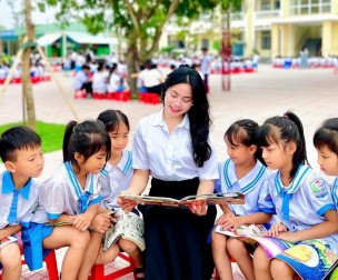 Cô giáo người Ơ Đu 24 tuổi ứng cử Quốc hội