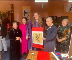 'Tết là hạnh phúc' thu hút 30 nghìn du khách về Hoàng thành - Thăng Long