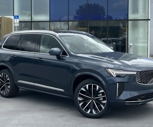 Volvo XC90 2026 về Việt Nam giá 3,579 tỷ đồng, thấp hơn BMW X5 và Audi Q7