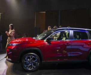 Xe hybrid tăng tốc tại Ấn Độ, hãng xe Nhật chiếm ưu thế