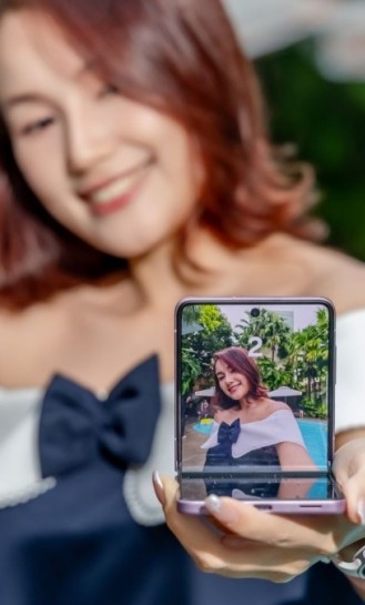 Galaxy Z Flip8: thay đổi ít, trải nghiệm nhiều