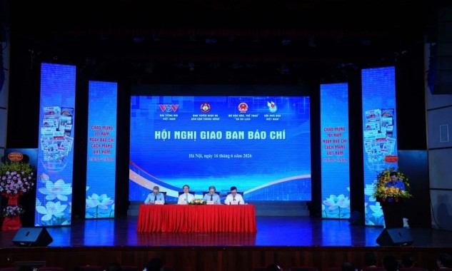 Báo chí trong kỷ nguyên số: Không chỉ truyền tải mà còn dẫn dắt và kiến tạo thông tin