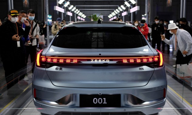 Các nhà sản xuất ô tô tính hướng phát triển bền vững, linh hoạt hơn