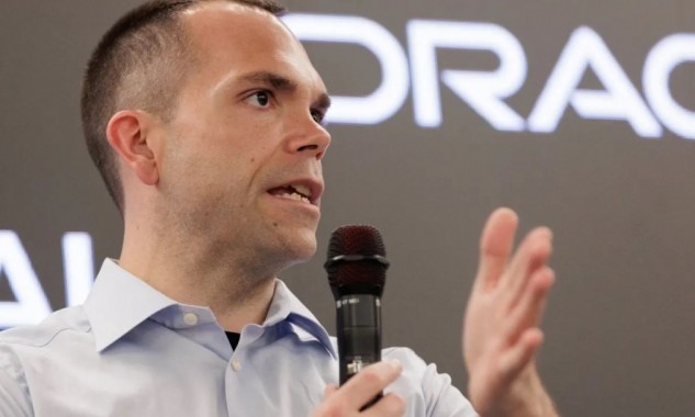 Cổ phiếu Oracle lao dốc mạnh nhất kể từ năm 2001, thử thách đầu tiên với các CEO mới trong cuộc đua AI