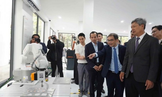 Đà Nẵng khai trương trung tâm robot và trí tuệ nhân tạo