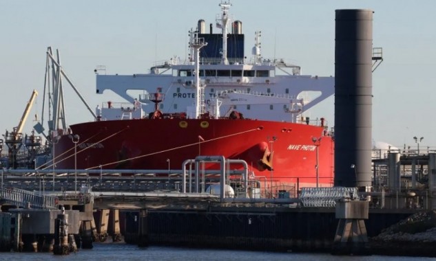 Giá dầu Venezuela tăng 30%