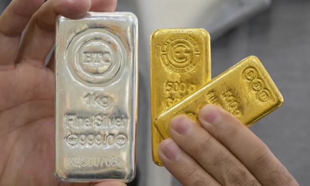Giá vàng hôm nay 13/7: Thế giới lao dốc, vàng miếng SJC lùi về 148,9 triệu đồng