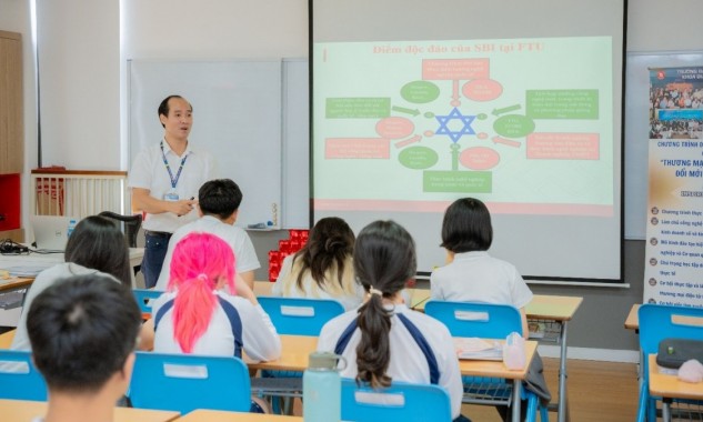 Trường Đại học Ngoại thương đón đầu xu hướng với ngành Thương mại điện tử
