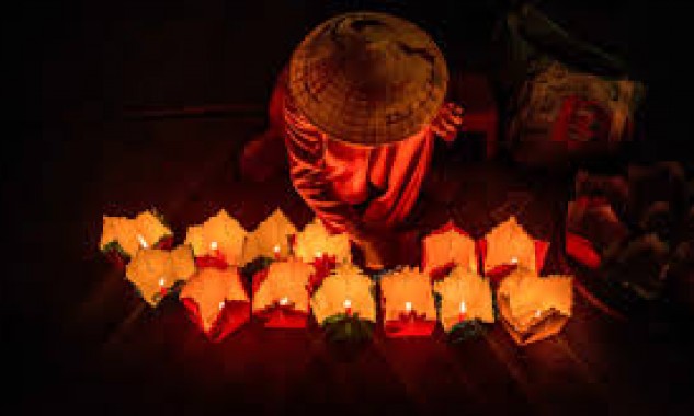 Câu chuyện đầy xúc động đằng sau đại lễ vu lan vào mỗi Rằm tháng Bảy âm lịch Câu chuyện đầy xúc động đằng sau đại lễ vu lan vào mỗi Rằm tháng Bảy âm lịch