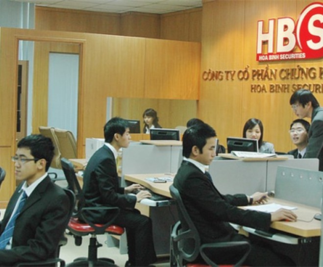 Cảnh báo đối tượng lừa đảo mạo danh lãnh đạo, làm giả con dấu, trang web của Công ty Cổ phần Chứng khoán Hoà Bình Cảnh báo đối tượng lừa đảo mạo danh lãnh đạo, làm giả con dấu, trang web của Công ty Cổ phần Chứng khoán Hoà Bình