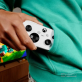 Microsoft ra mắt XBOX Nano, tay cầm chơi game nặng chưa đến 100 gram