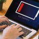 Những thói quen khiến Laptop và smartphone 'chết non'