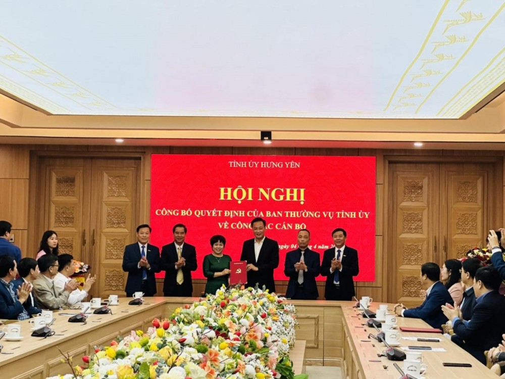 Bà Nguyễn Thị Thu Hoài được bổ nhiệm làm Tổng biên tập Báo Hưng Yên sau sáp nhập