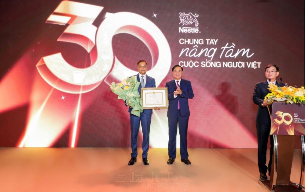 Kỷ niệm 30 năm hoạt động tại Việt Nam, Nestlé đầu tư thêm 1.900 tỷ đồng