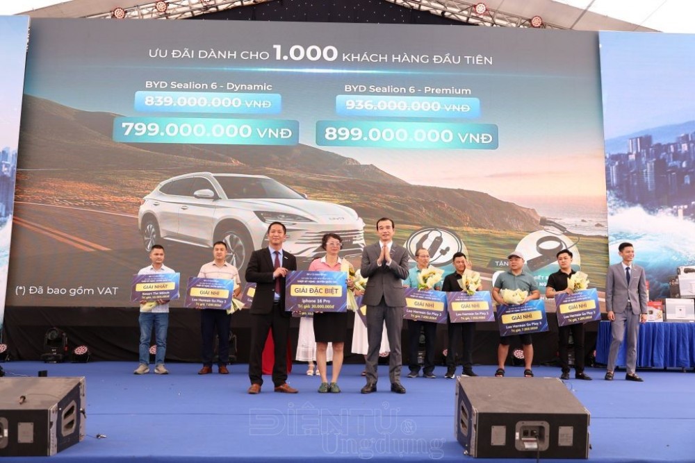 BYD Việt Nam 'Vượt kỳ vọng - Xuyên quốc gia': Hành trình công nghệ xanh đầy ấn tượng